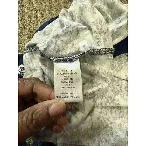 Daniel Rainn Womens Shirt Small Blue Lace Embroidery Boho Blouse - Picture 8 of 8